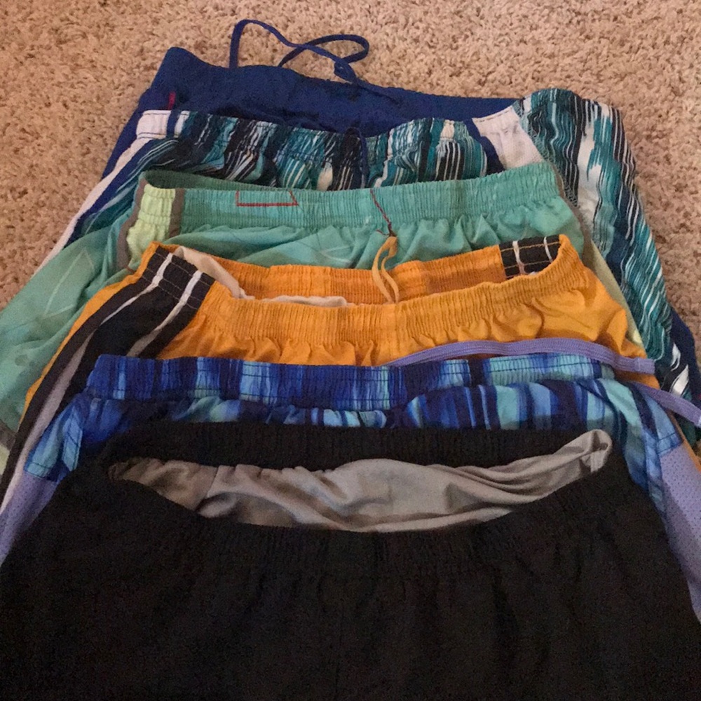 6 women’s running shorts